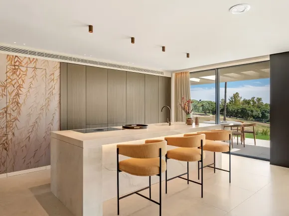 Villa for sale in Nueva Andalucia, Marbella