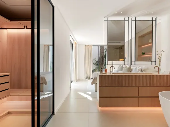 Villa for sale in Nueva Andalucia, Marbella