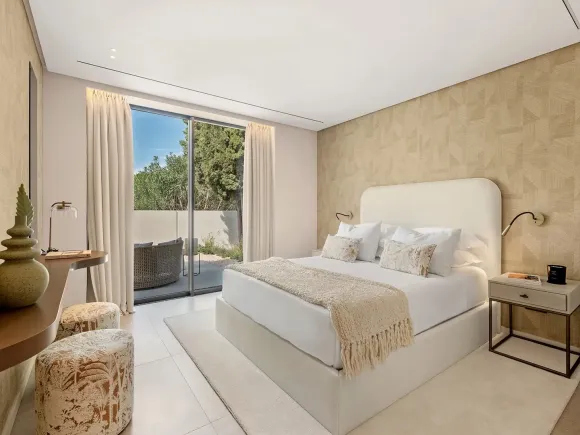 Villa for sale in Nueva Andalucia, Marbella