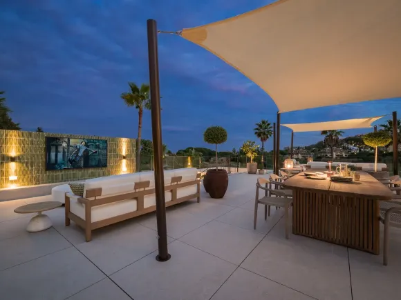 Villa for sale in Nueva Andalucia, Marbella