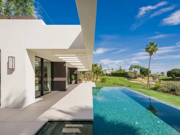 Villa for sale in Nueva Andalucia, Marbella