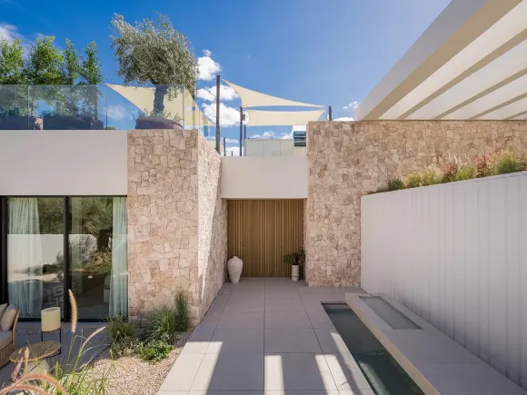 Villa for sale in Nueva Andalucia, Marbella