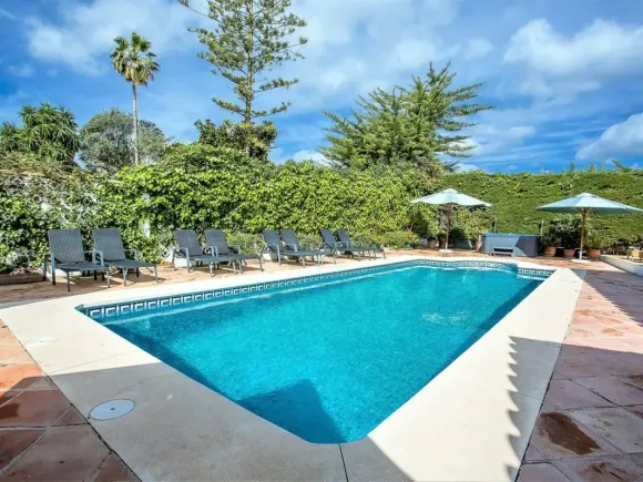 Villa for sale and for rent in San Pedro de Alcantara