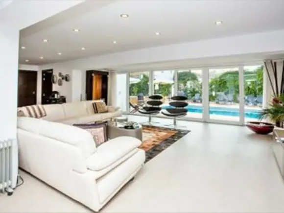 Villa for sale and for rent in San Pedro de Alcantara