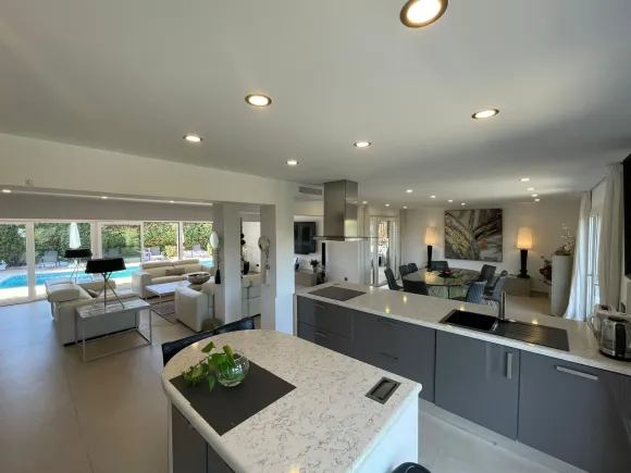Villa for sale and for rent in San Pedro de Alcantara