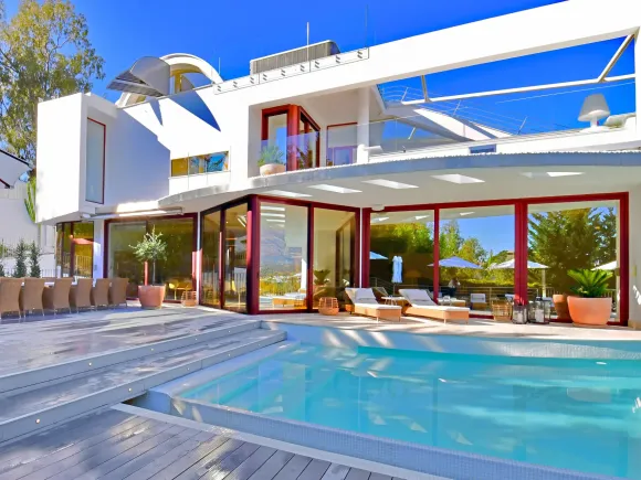 7 Bedroom Villa in Nueva Andalucía - 5 minutes away from Puerto Banús!