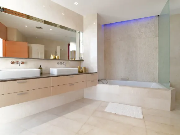 7 Bedroom Villa in Nueva Andalucía - 5 minutes away from Puerto Banús!