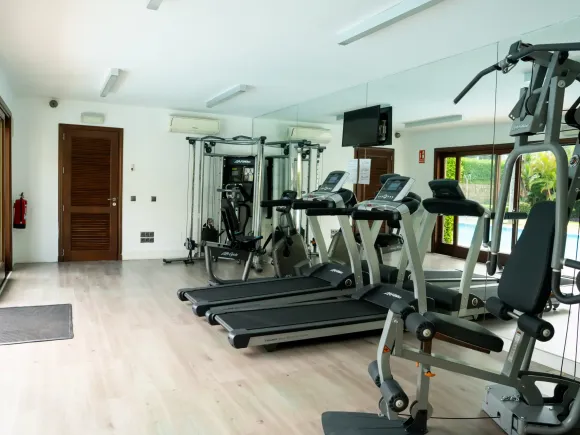 Exclusive Ground-Floor Apartment in Doncella Beach, Estepona