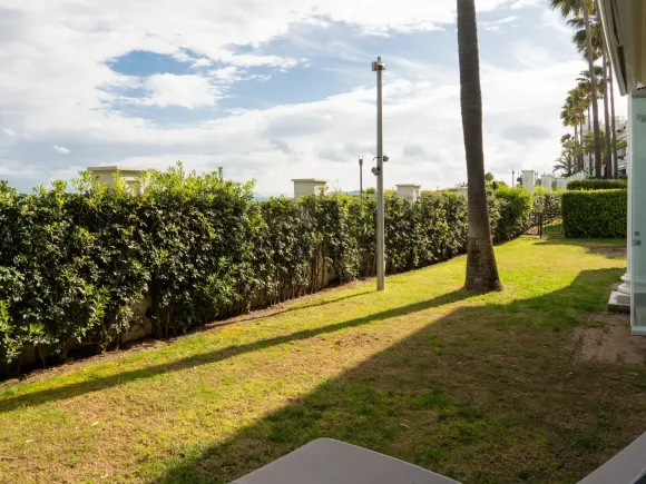Exclusive Ground-Floor Apartment in Doncella Beach, Estepona