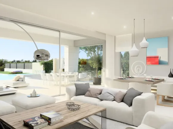 Fantastic opportunity on one of the few remaining self-contained plots available in Marbella
