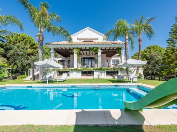 Villa for sale in La Zagaleta, Benahavis