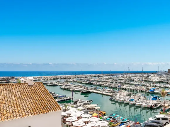 Penthouse for sale in Puerto, Marbella