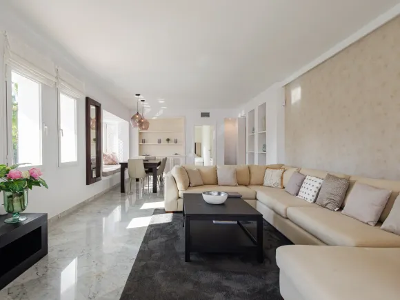 Duplex Penthouse for sale in Marina Puente Romano, Marbella