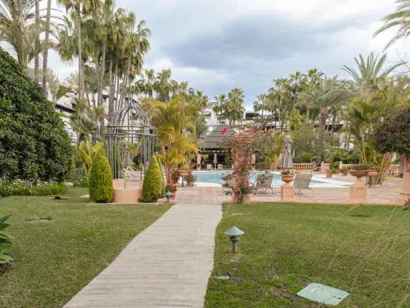 Duplex Penthouse for sale in Marina Puente Romano, Marbella