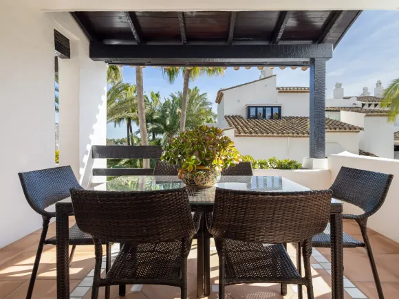 Duplex Penthouse for sale in Marina Puente Romano, Marbella