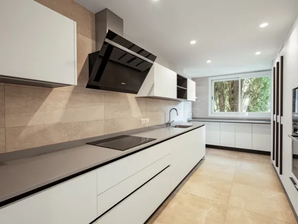 Duplex Penthouse for sale in Marina Puente Romano, Marbella