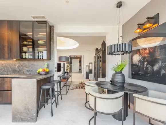 Town House for sale in El Oasis Club, Marbella