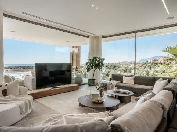 THE HILLS 10