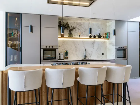 Elegant Renovated Townhouse on Frontline La Quinta Golf with Spectacular Views