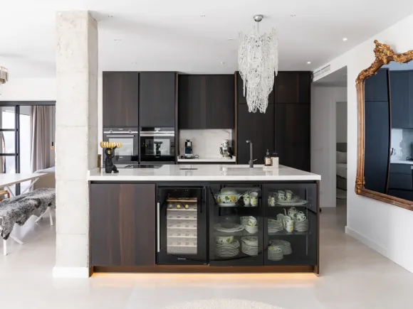 Elegant 3-Bedroom Penthouse with Panoramic Views in La Quinta, Marbella
