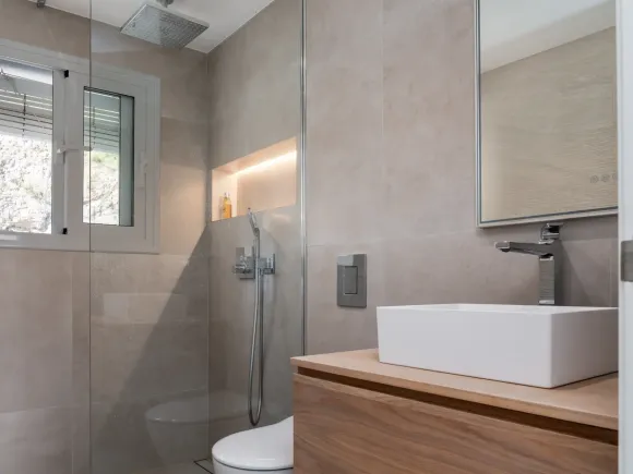 Elegant 3-Bedroom Penthouse with Panoramic Views in La Quinta, Marbella