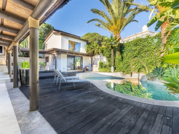 VILLA BALI
