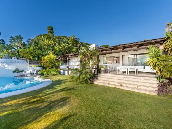 VILLA BALI