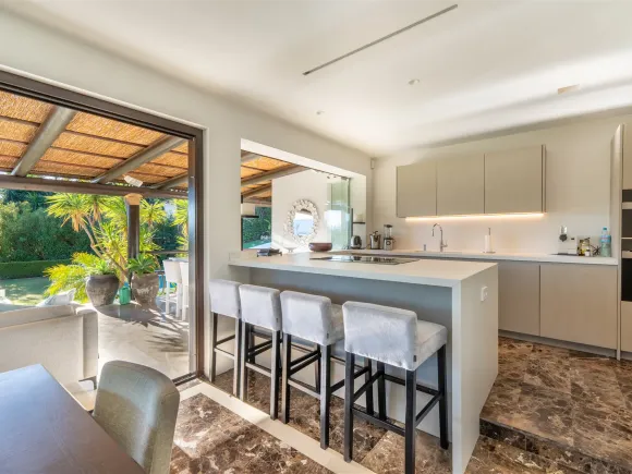 VILLA BALI
