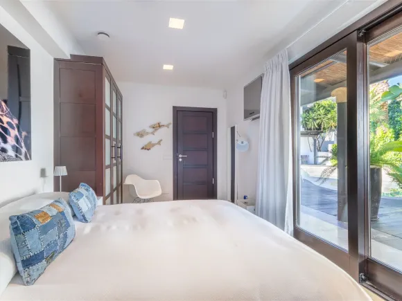 VILLA BALI