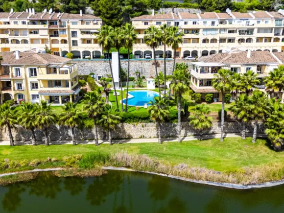 Top-floor apartment in Los Arcos
