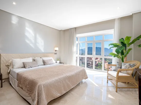 Duplex Penthouse in Marbella East