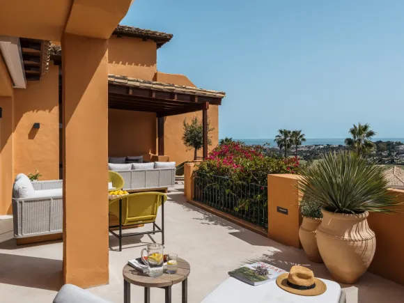 Sophisticated 4-Bedroom Residence in Les Belvederes – Luxury Living in Marbella