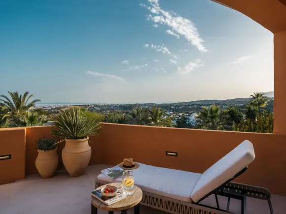 Sophisticated 4-Bedroom Residence in Les Belvederes – Luxury Living in Marbella