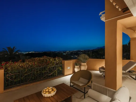 Sophisticated 4-Bedroom Residence in Les Belvederes – Luxury Living in Marbella