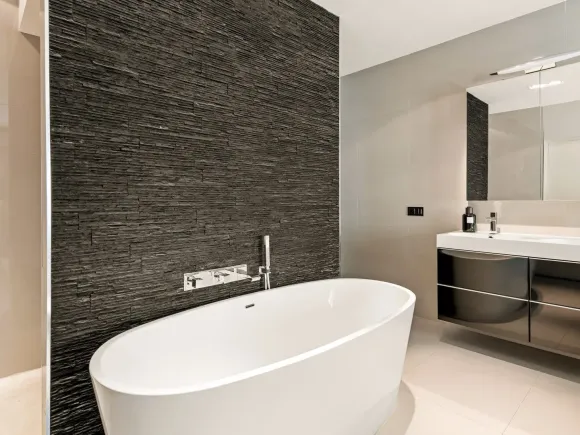 Luxury Renovated Frontline Apartment with Panoramic Views in Benabola, Puerto Banús