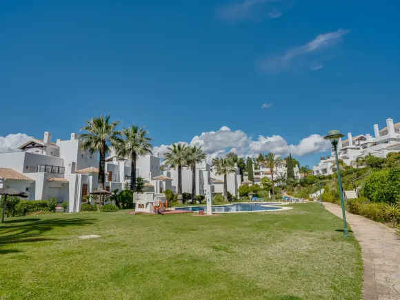 Luxury three bedroom, south west facing, first floor apartment in one of the most exclusive frontline beach communities Palm Beach, Los Monteros