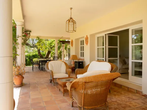 Paraiso Medio 11 - Two Properties, One Exceptional Opportunity — El Paraíso, Estepona