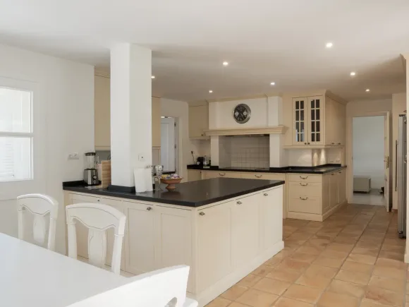 Paraiso Medio 11 - Two Properties, One Exceptional Opportunity — El Paraíso, Estepona