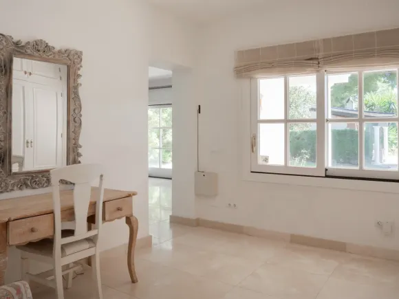 Paraiso Medio 11 - Two Properties, One Exceptional Opportunity — El Paraíso, Estepona