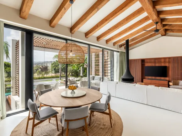 Villa Nazari - Frontline golf villa in an exclusive gated community in Nueva Andalucia