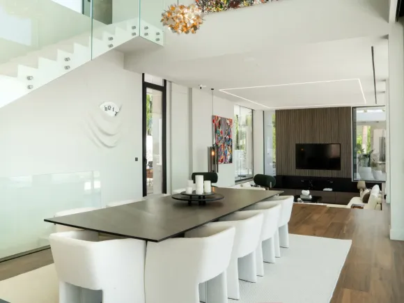 Montemayor F20 - Architectural Masterpiece with Panoramic Views in Monte Mayor, Benahavís