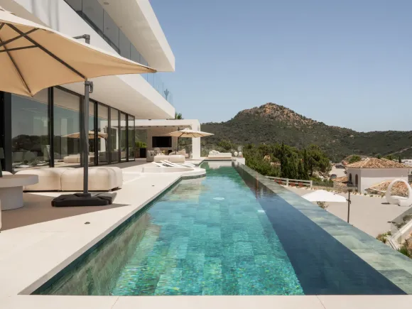 Montemayor F20 - Architectural Masterpiece with Panoramic Views in Monte Mayor, Benahavís