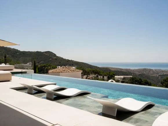 Montemayor F20 - Architectural Masterpiece with Panoramic Views in Monte Mayor, Benahavís