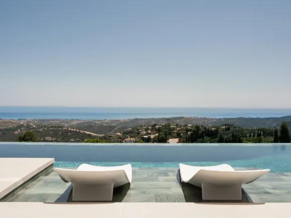 Montemayor F20 - Architectural Masterpiece with Panoramic Views in Monte Mayor, Benahavís