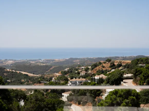Montemayor F20 - Architectural Masterpiece with Panoramic Views in Monte Mayor, Benahavís