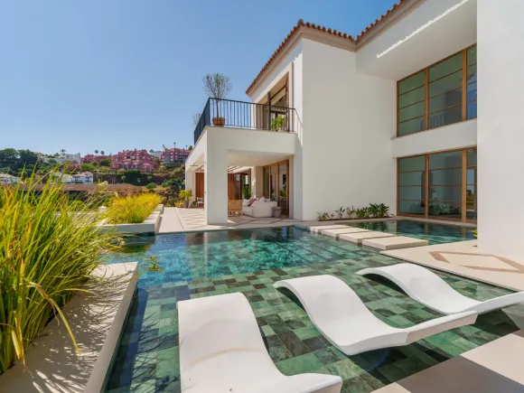 Villa Cina - The Hills