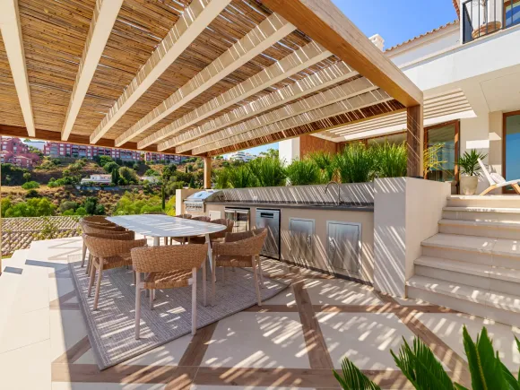 Villa Cina - The Hills