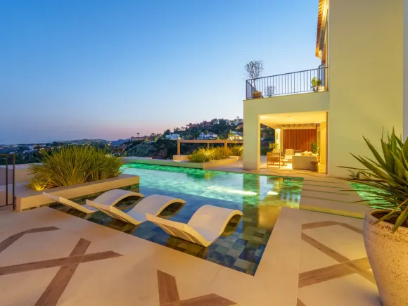 Villa Cina - The Hills