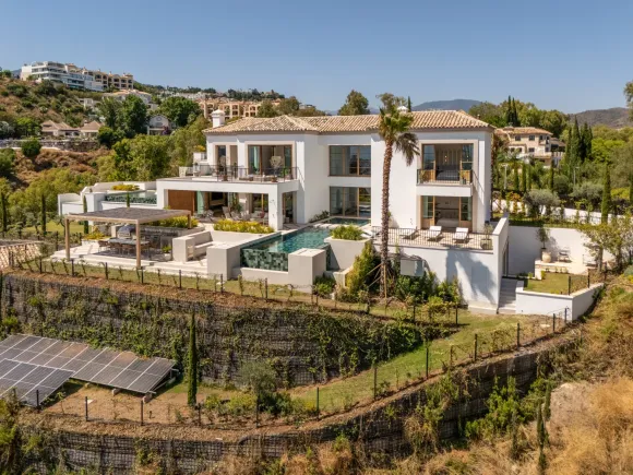 Villa Cina - The Hills