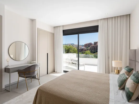 Villa Andrea - Frontline Golf Contemporary Villa in Santa Maria Golf, Elviria